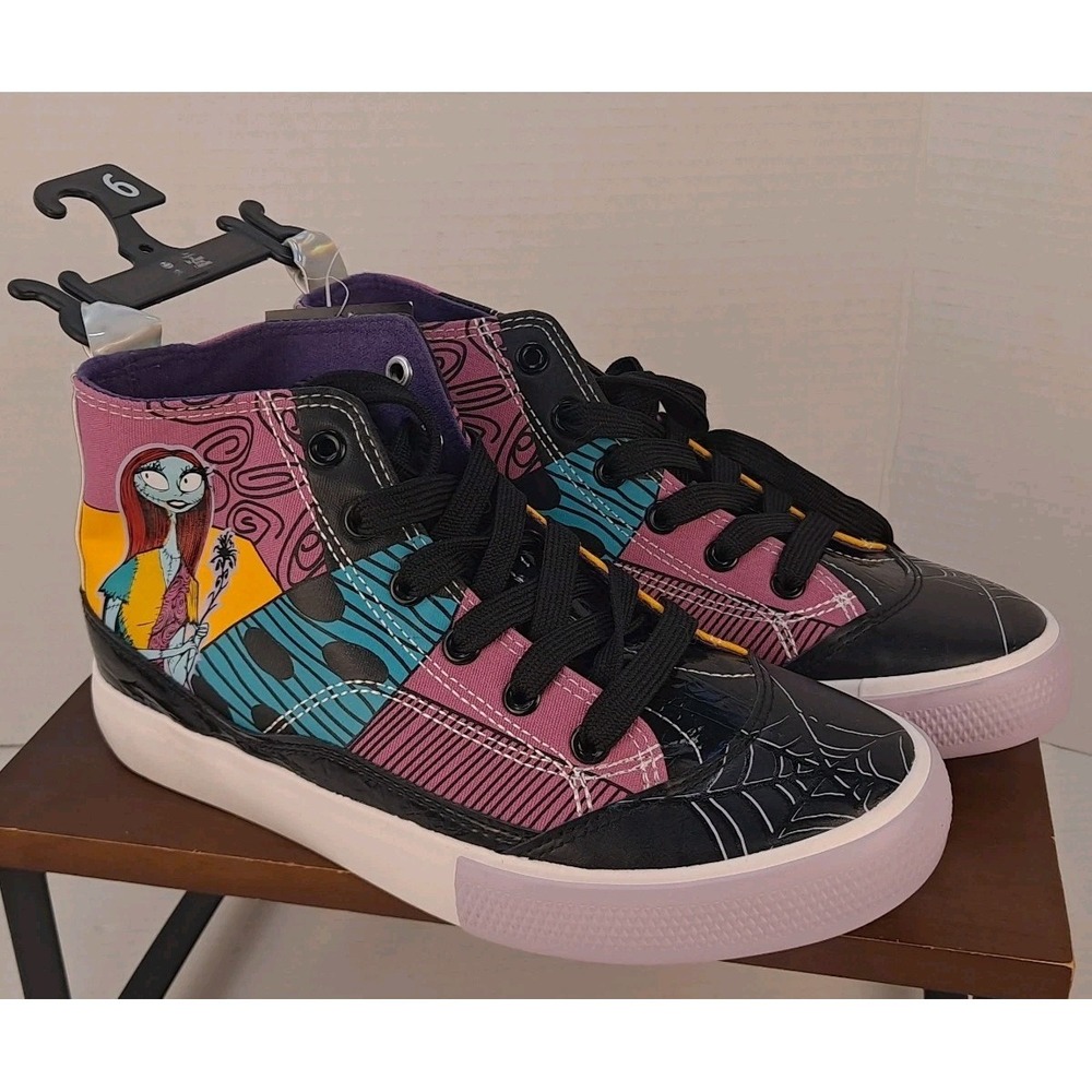 Disney The Nightmare Before Christmas Jack & Sally High Top Shoes Size 6 NWT